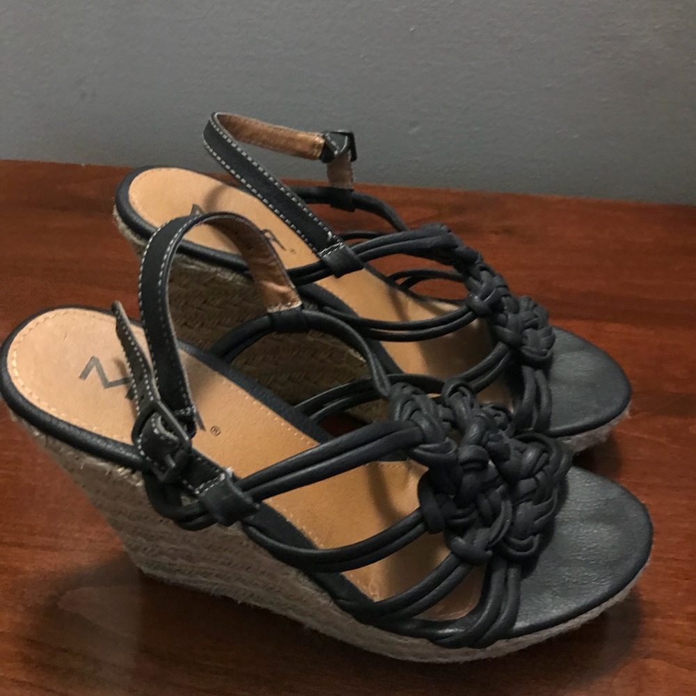 Mia Wedges